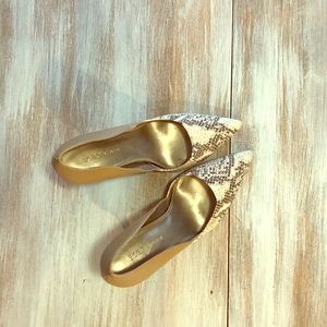 BCBG Size 8 High Heels